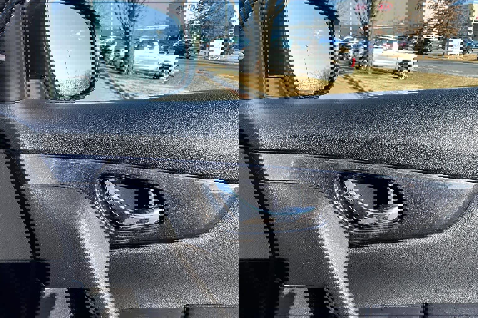 Used 2019 Nissan Rogue SV image 22