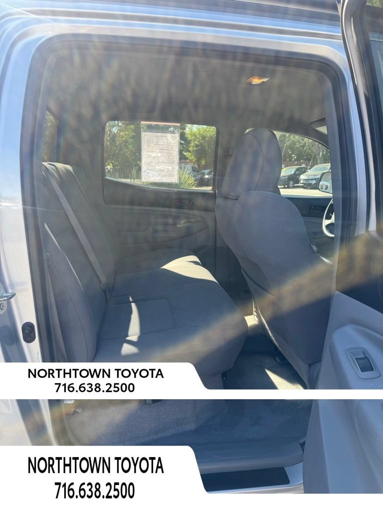Used 2011 Toyota Tacoma 4x4 Double Cab w/ TRD Off-Road Pkg image 29