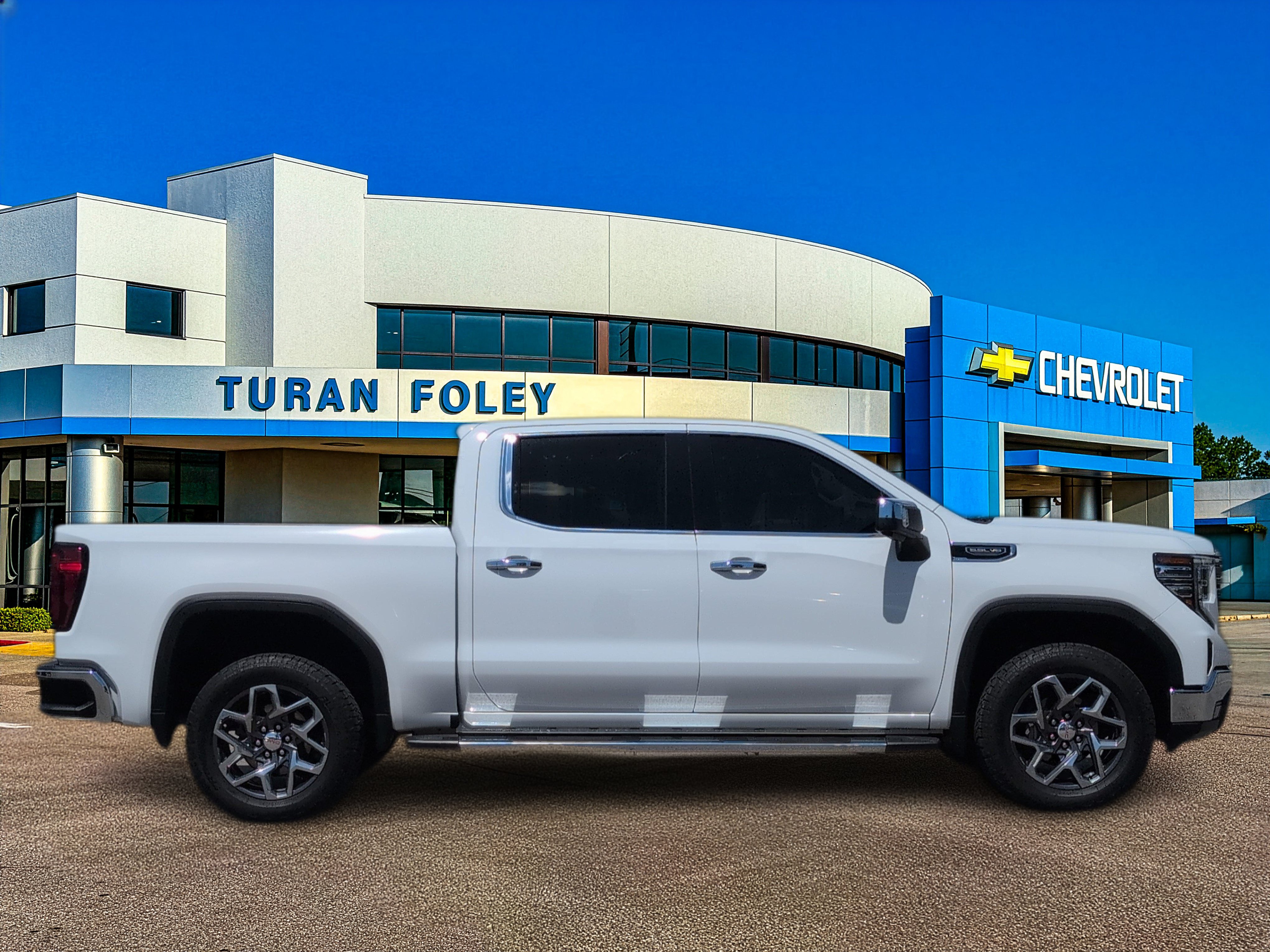 Used 2022 GMC Sierra 1500 SLT AWD/4WD image 8