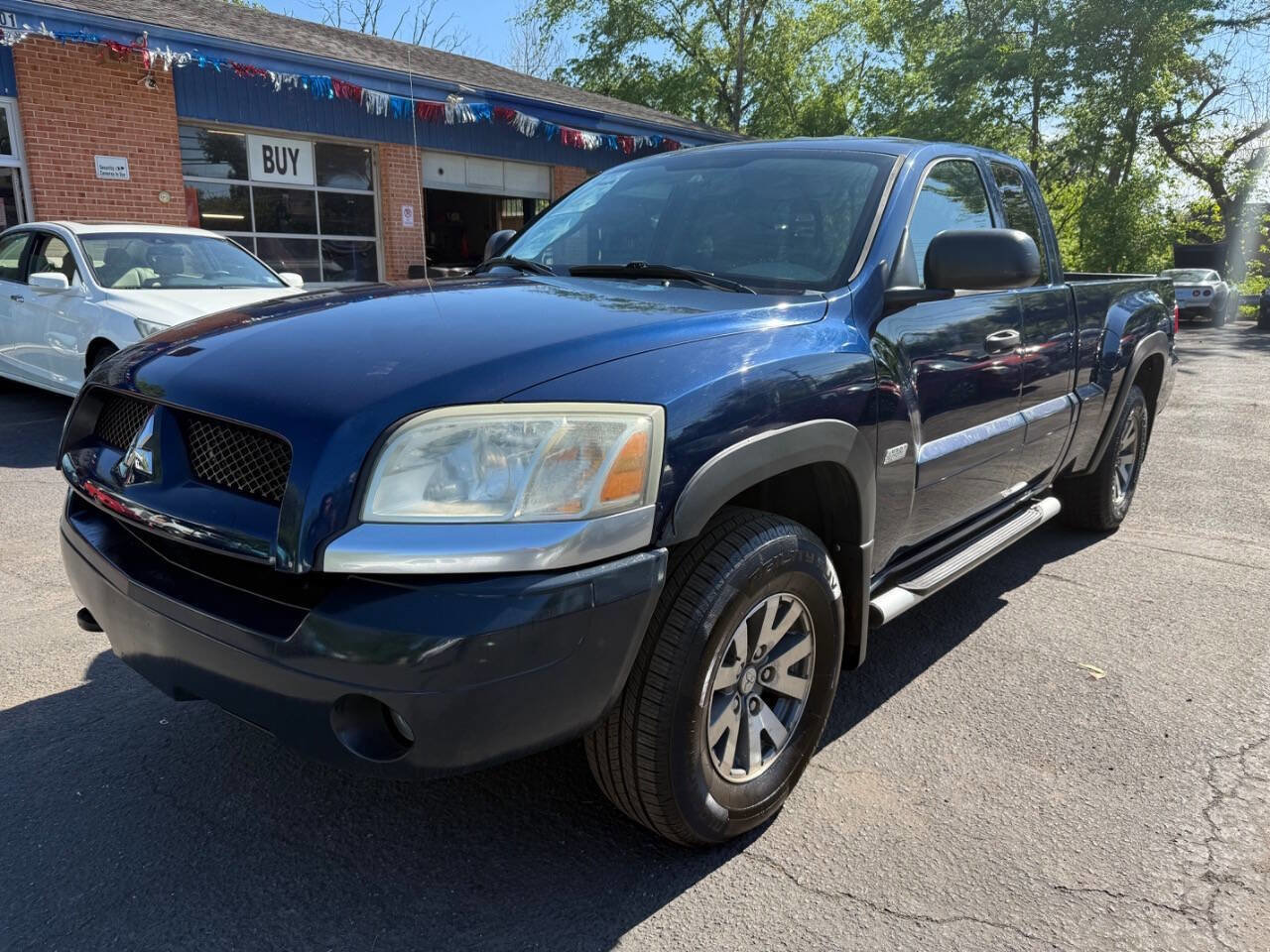 Used 2006 Mitsubishi Raider DuroCross