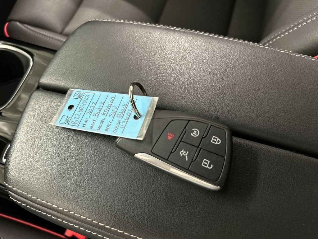 Certified 2022 Buick Envision Essence w/ Technology Package I AWD/4WD image 12