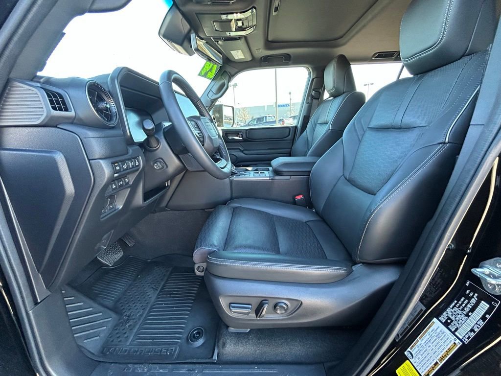 Used 2024 Toyota Land Cruiser image 12