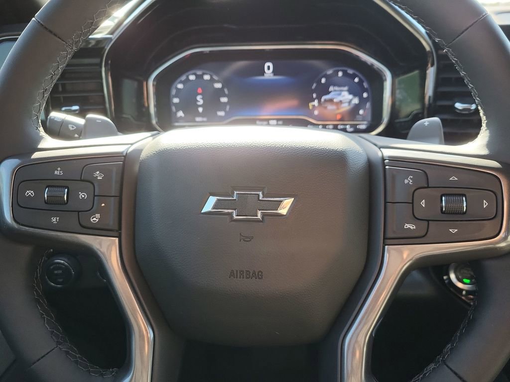 Used 2025 Chevrolet Silverado 1500 ZR2 w/ Technology Package image 11