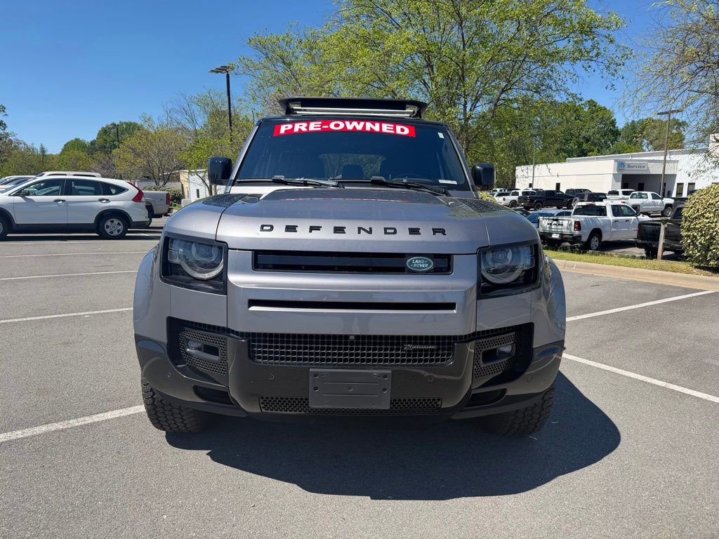 Used 2022 Land Rover Defender 110 X-Dynamic SE image 2