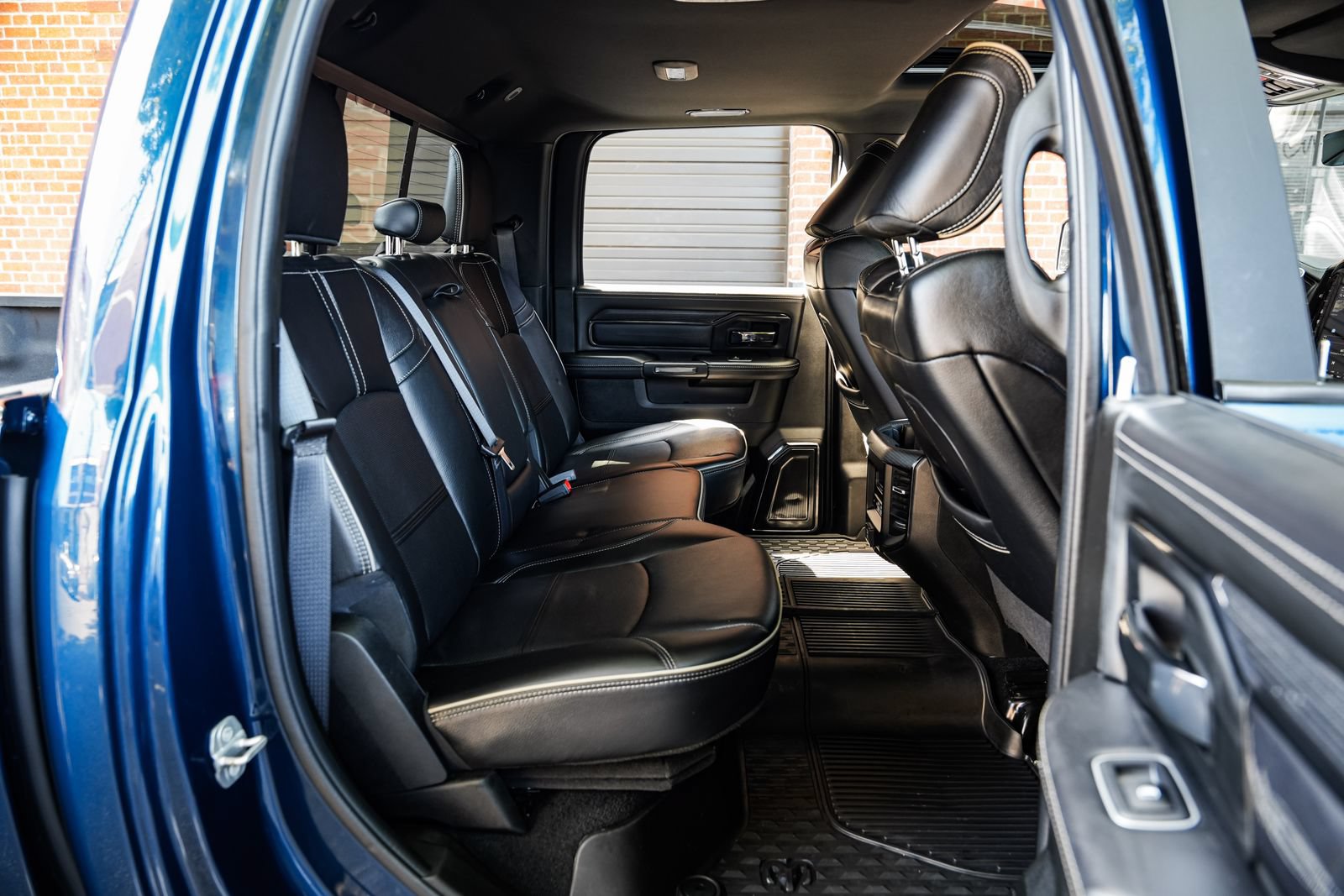 Used 2024 RAM 3500 Limited w/ Night Edition AWD/4WD image 32