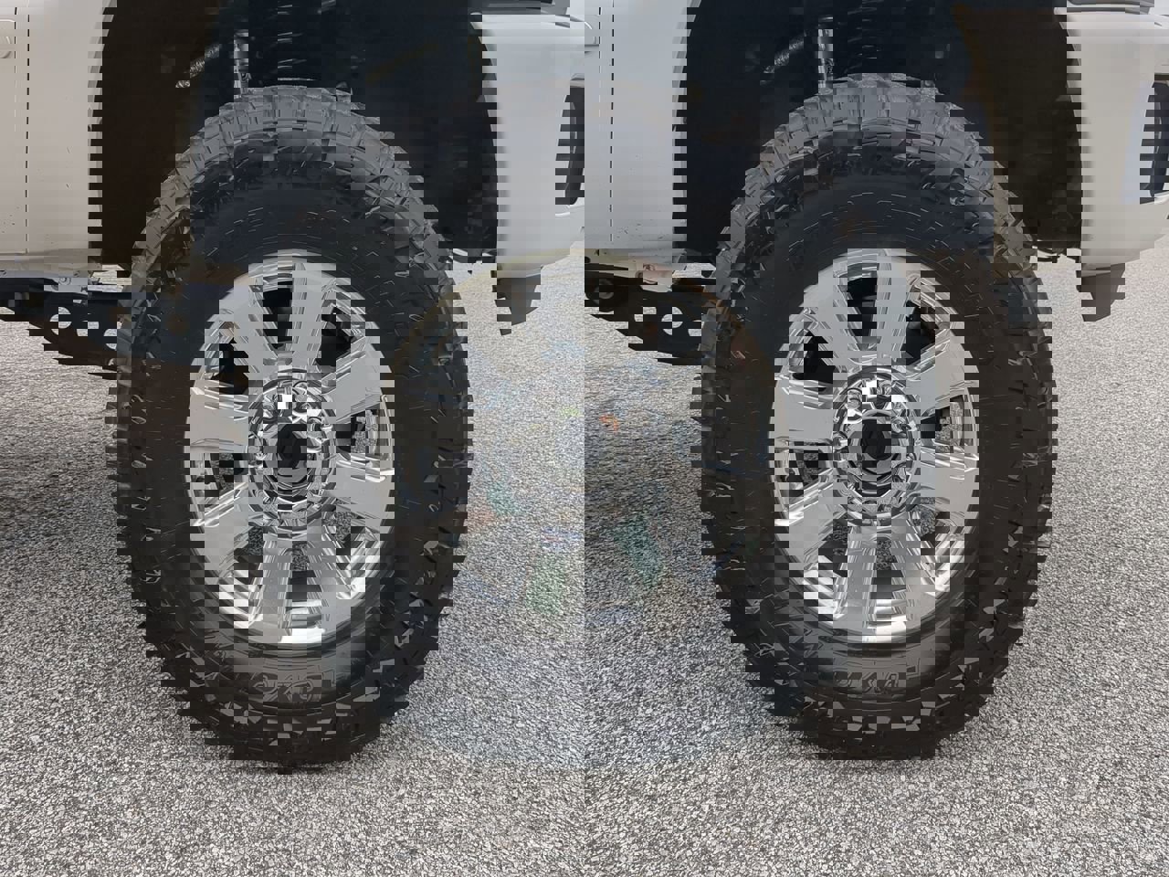 Used 2013 Ford F250 Platinum w/ FX4 Off Road Pkg image 9