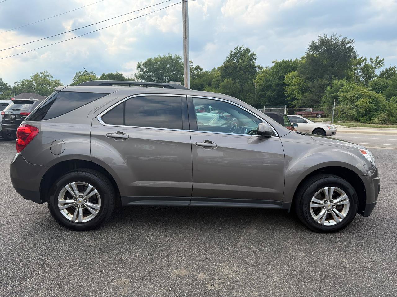 Used 2012 Chevrolet Equinox LT w/ Driver Convenience Package FWD image 6