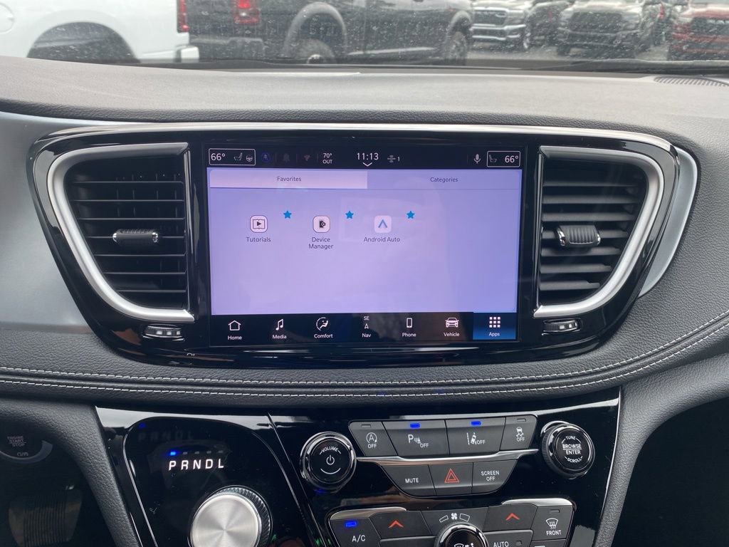 New 2026 Chrysler Pacifica Limited w/ S Appearance Package image 40