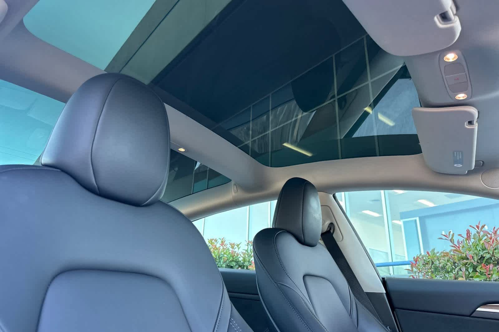 Used 2023 Tesla Model 3 Standard Range RWD image 16
