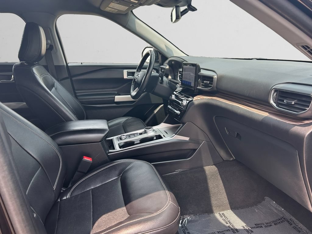Used 2021 Ford Explorer Limited AWD/4WD image 14