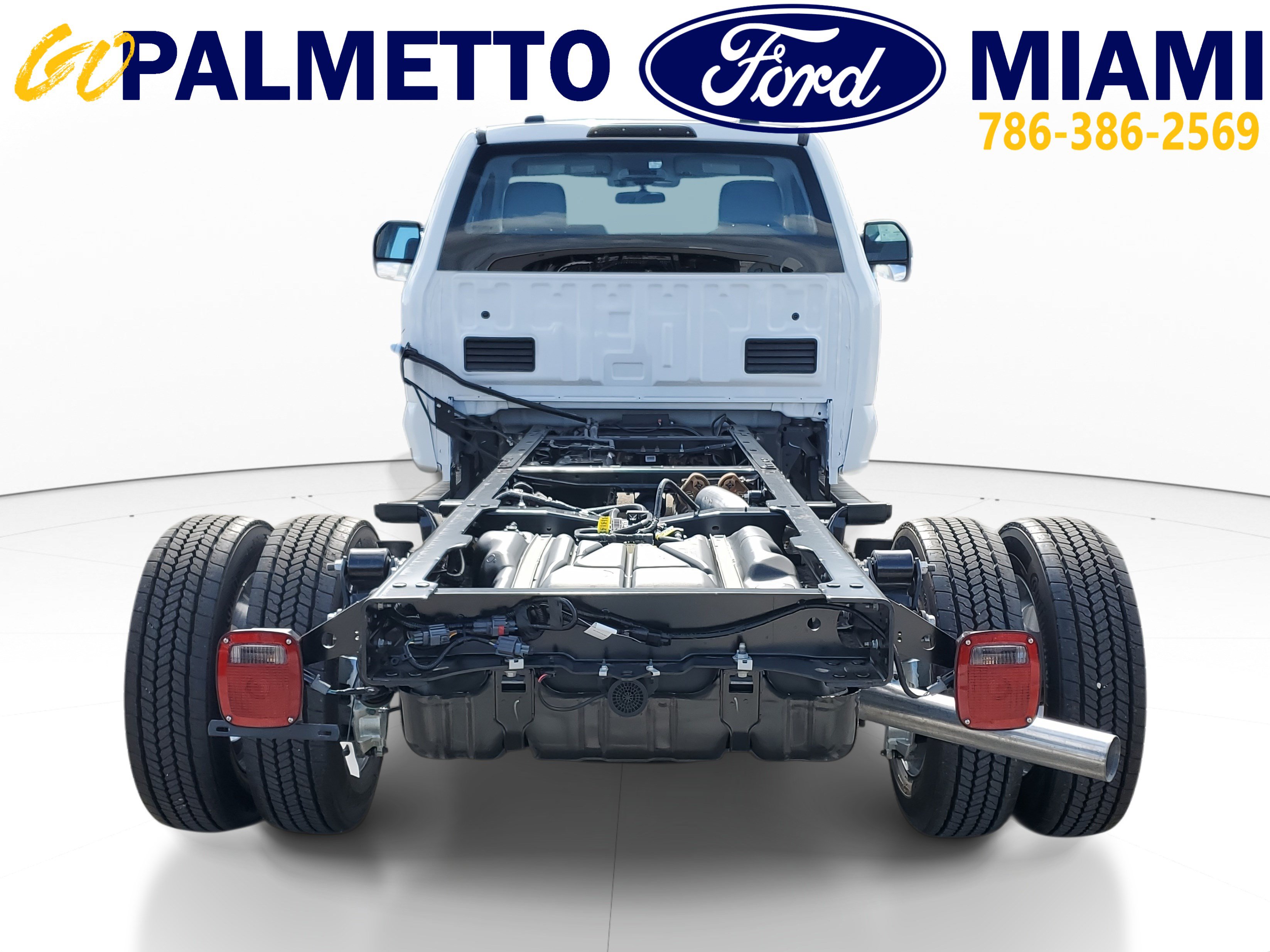 New 2026 Ford F550 2WD Regular Cab Super Duty w/ XL Chrome Package image 4
