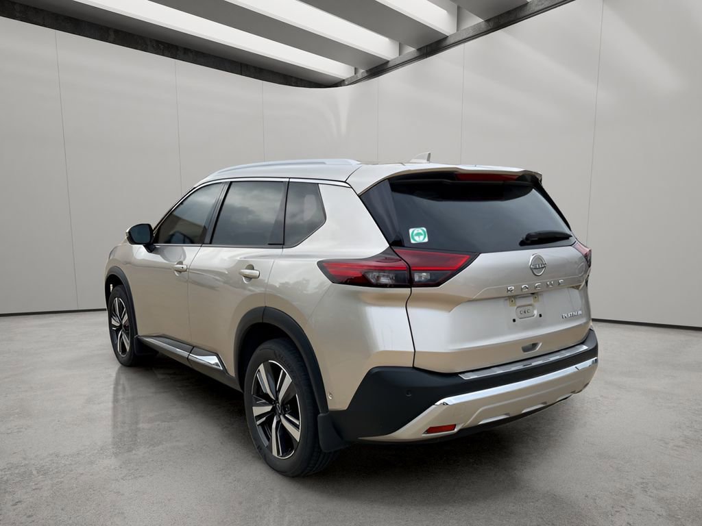 Used 2023 Nissan Rogue Platinum FWD image 3