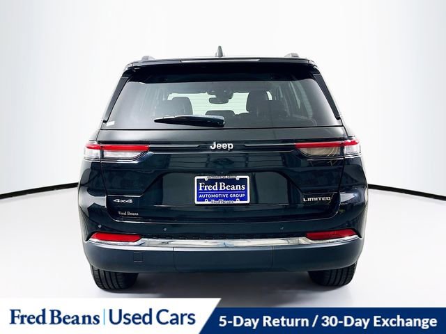 Used 2023 Jeep Grand Cherokee Limited AWD/4WD image 7