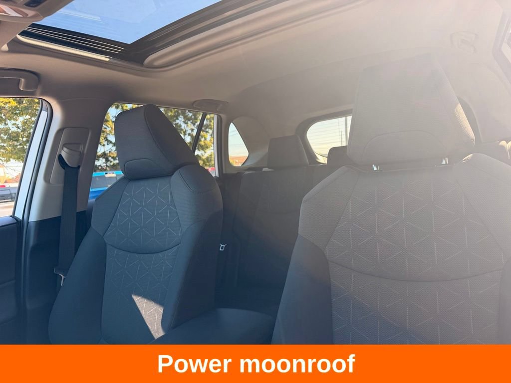 Used 2019 Toyota RAV4 XLE w/ Convenience Package AWD/4WD image 7