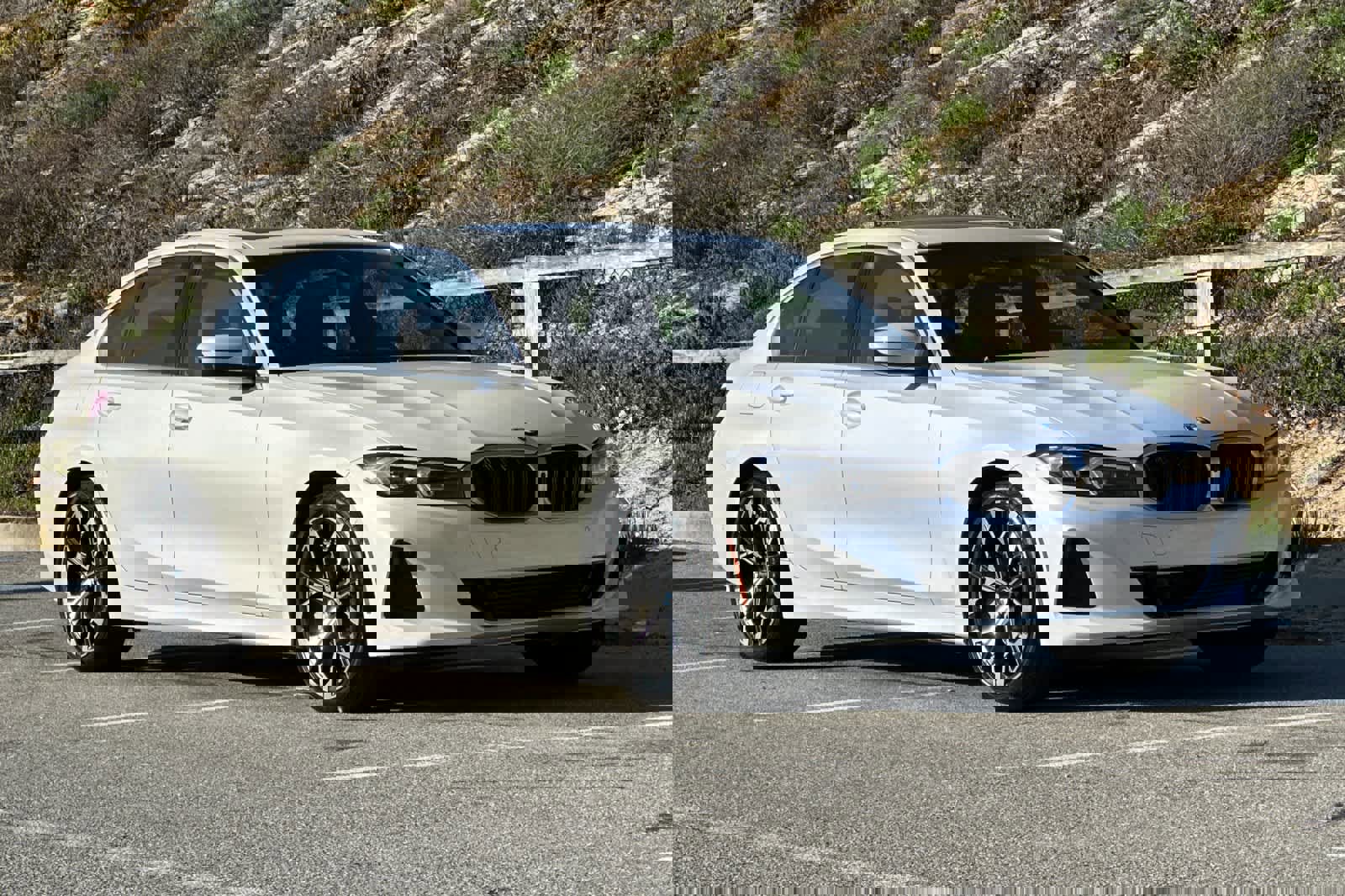 Used 2025 BMW 330i Sedan image 5