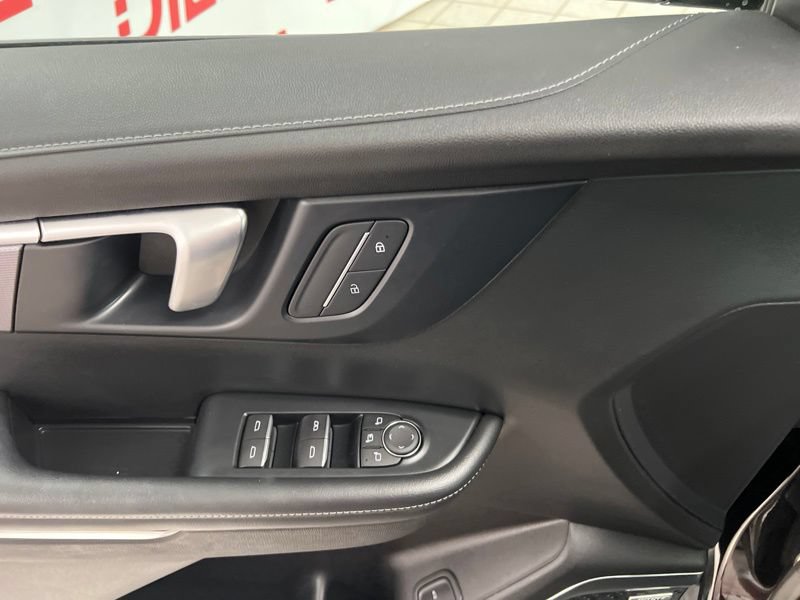 Used 2025 Buick Enclave Sport Touring FWD image 21