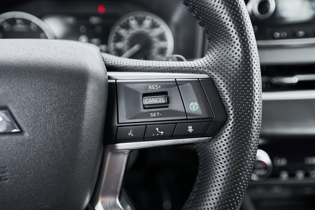 Used 2024 Mitsubishi Outlander SE image 40