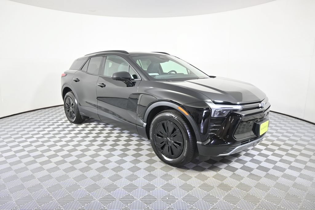New 2026 Chevrolet Blazer EV LT w/ Super Cruise Package AWD/4WD image 9