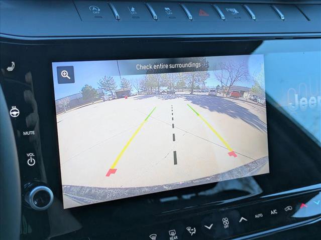New 2026 Jeep Grand Cherokee Altitude image 13