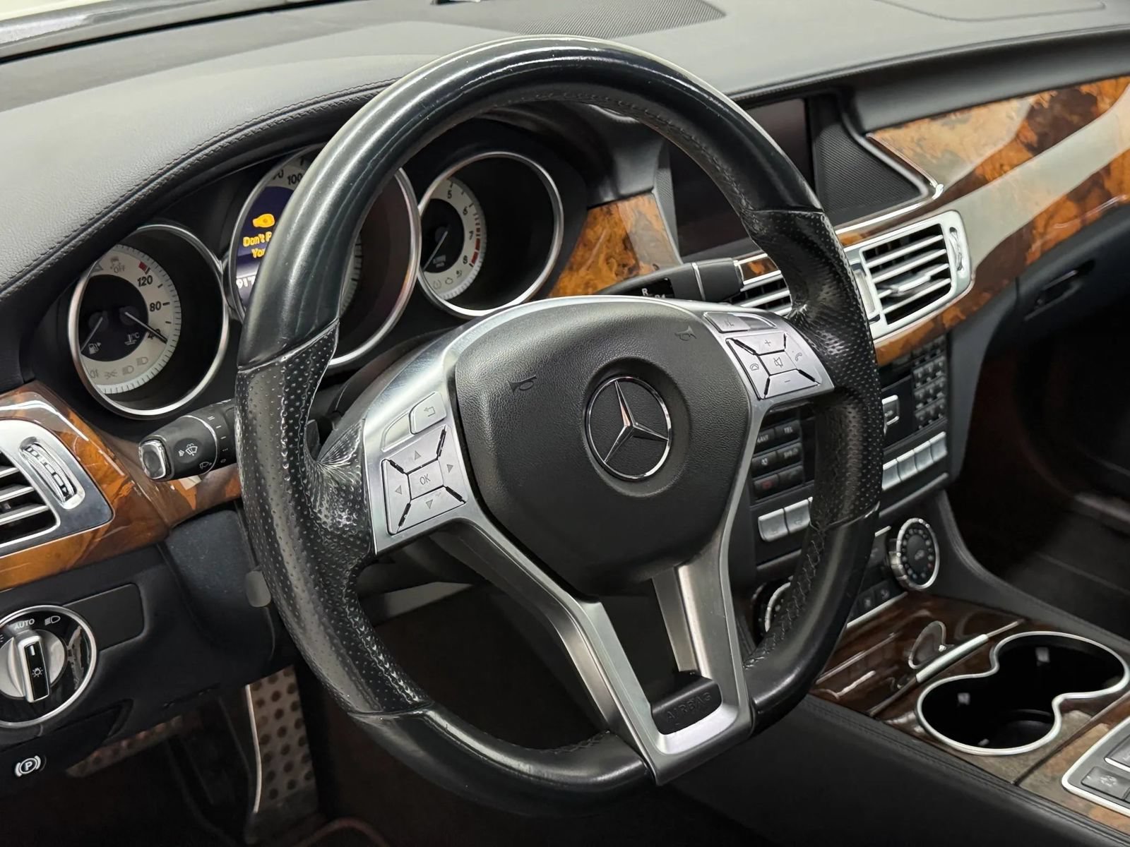 Used 2014 Mercedes-Benz CLS 550 image 25