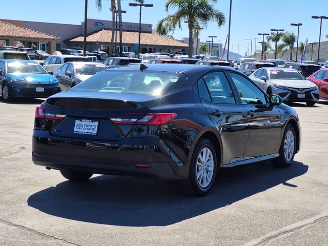 Used 2026 Toyota Camry LE w/ Convenience Package image 5
