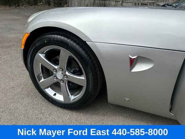 Used 2007 Pontiac Solstice Convertible w/ Premium Package RWD image 11