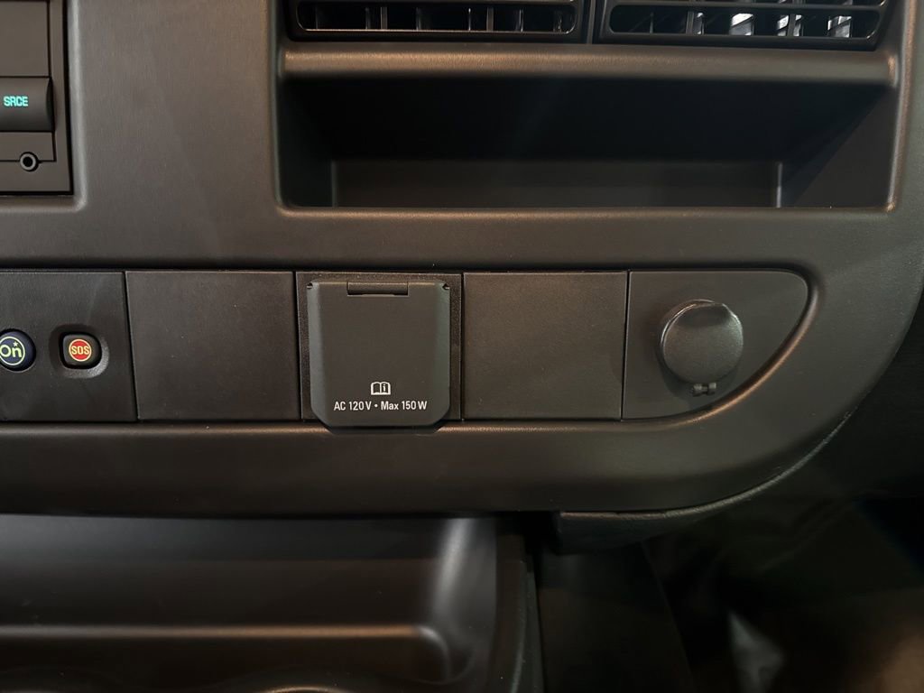 New 2024 GMC Savana 2500 w/ Driver Convenience Package RWD image 18