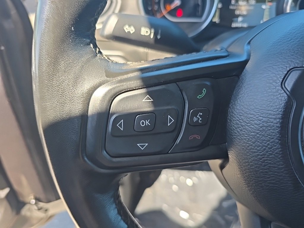 Certified 2023 Jeep Gladiator Willys image 24