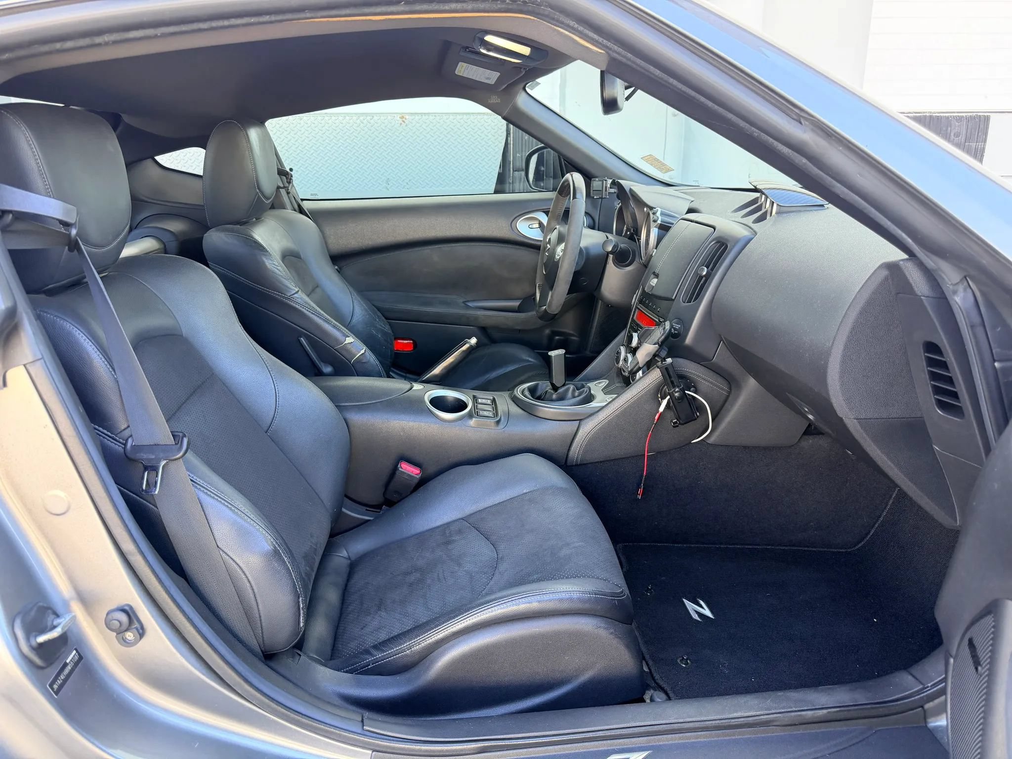 Used 2011 Nissan 370Z Touring w/ Sport Pkg RWD image 11