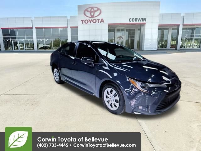 Used 2024 Toyota Corolla LE FWD image 4