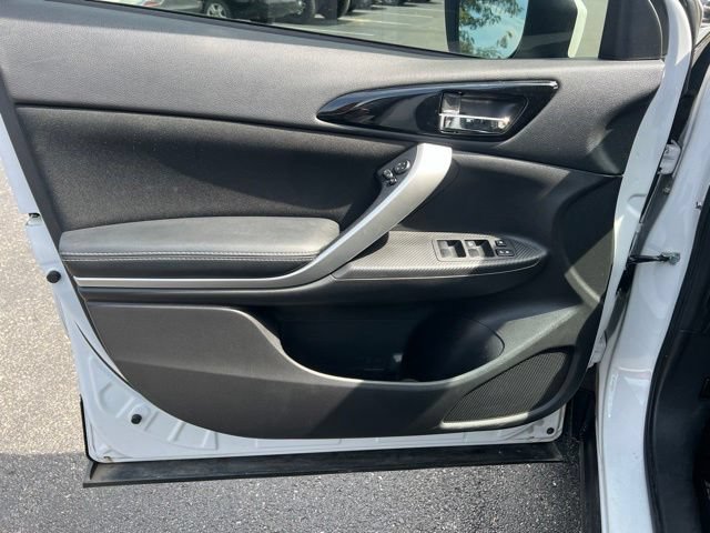 Used 2018 Mitsubishi Eclipse Cross SEL AWD/4WD image 27