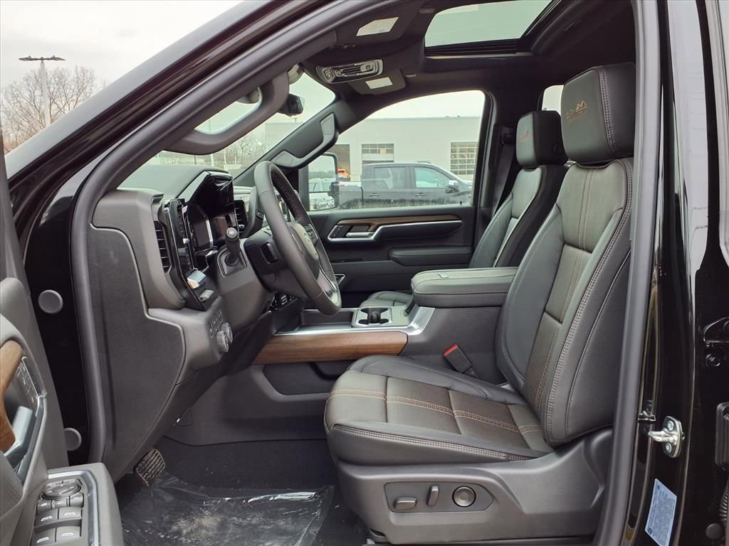 New 2026 Chevrolet Silverado 2500 High Country w/ Midnight Edition image 13