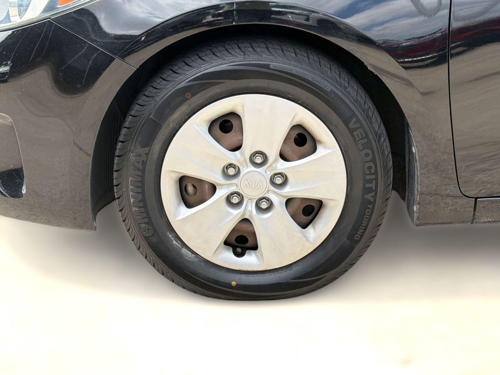 Used 2017 Kia Forte LX image 12