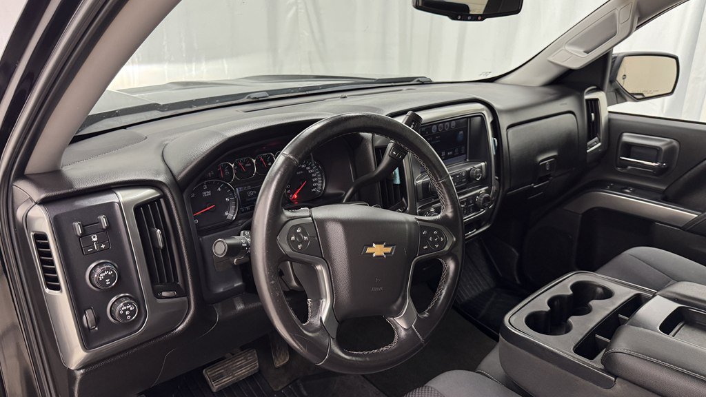 Used 2018 Chevrolet Silverado 1500 LT w/ All Star Edition AWD/4WD image 14