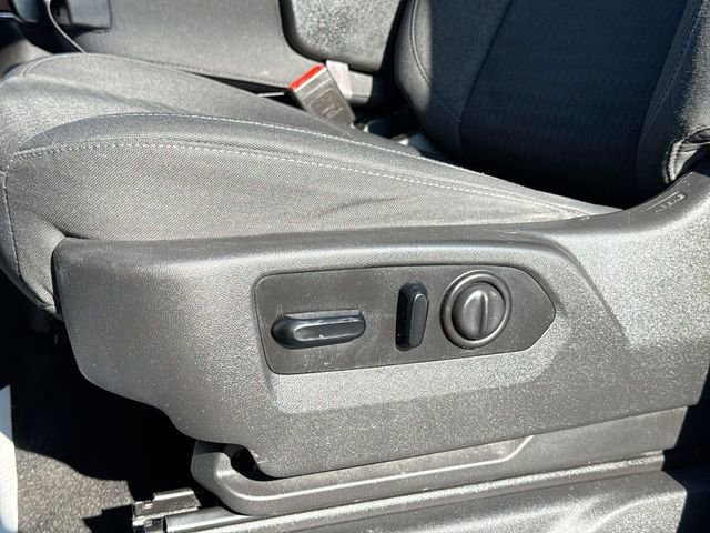 Used 2021 Chevrolet Silverado 1500 LT AWD/4WD image 12