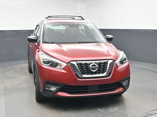 Used 2020 Nissan Kicks SR w/ SR Premium Package image 2