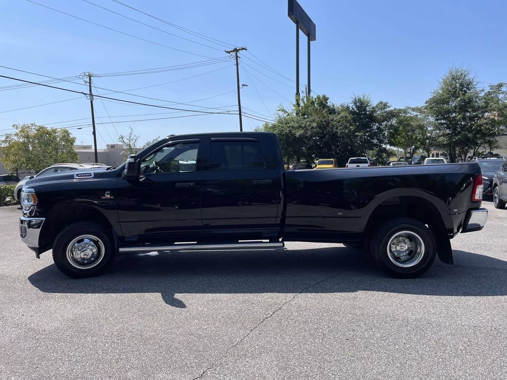 Used 2024 RAM 3500 Tradesman w/ Chrome Appearance Group AWD/4WD image 6