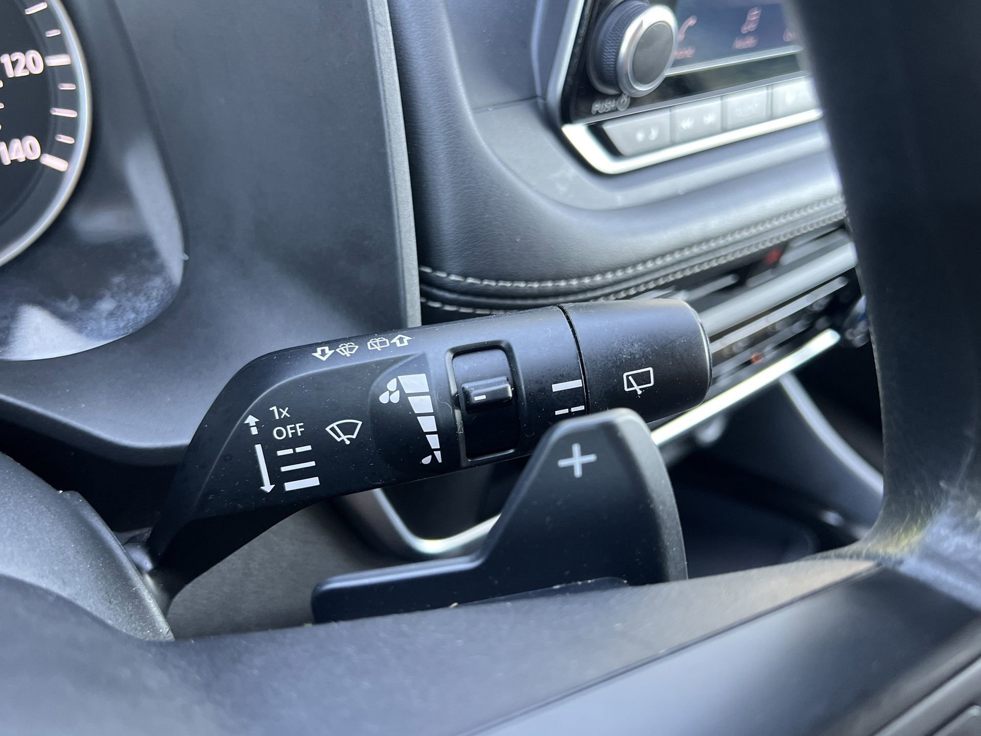 Used 2024 Nissan Rogue S image 10