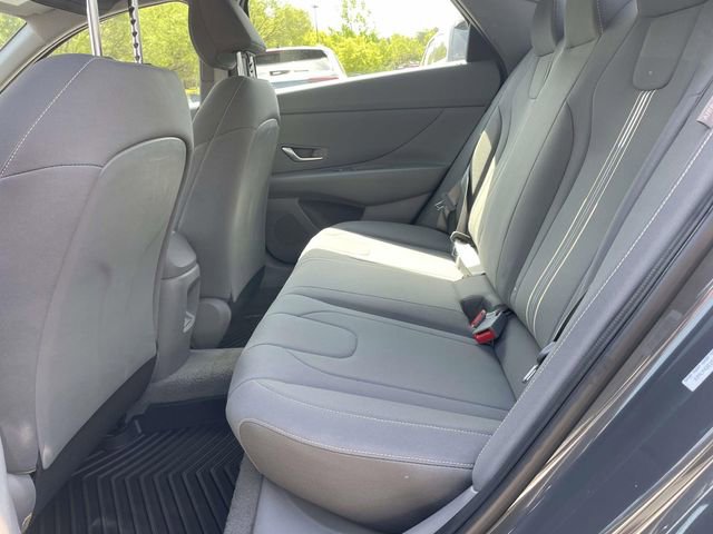 Certified 2025 Hyundai Elantra Sport image 9
