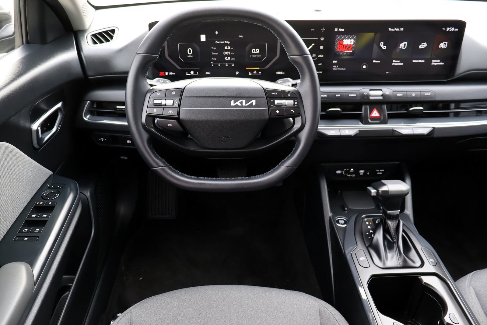 Used 2025 Kia K4 EX image 19