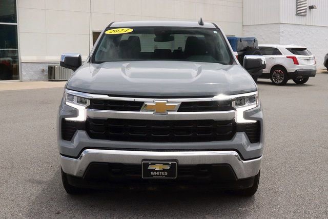 Used 2024 Chevrolet Silverado 1500 LT AWD/4WD image 2