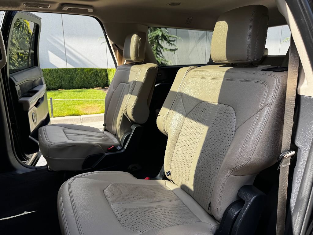 Used 2024 Ford Expedition Max Limited AWD/4WD image 22
