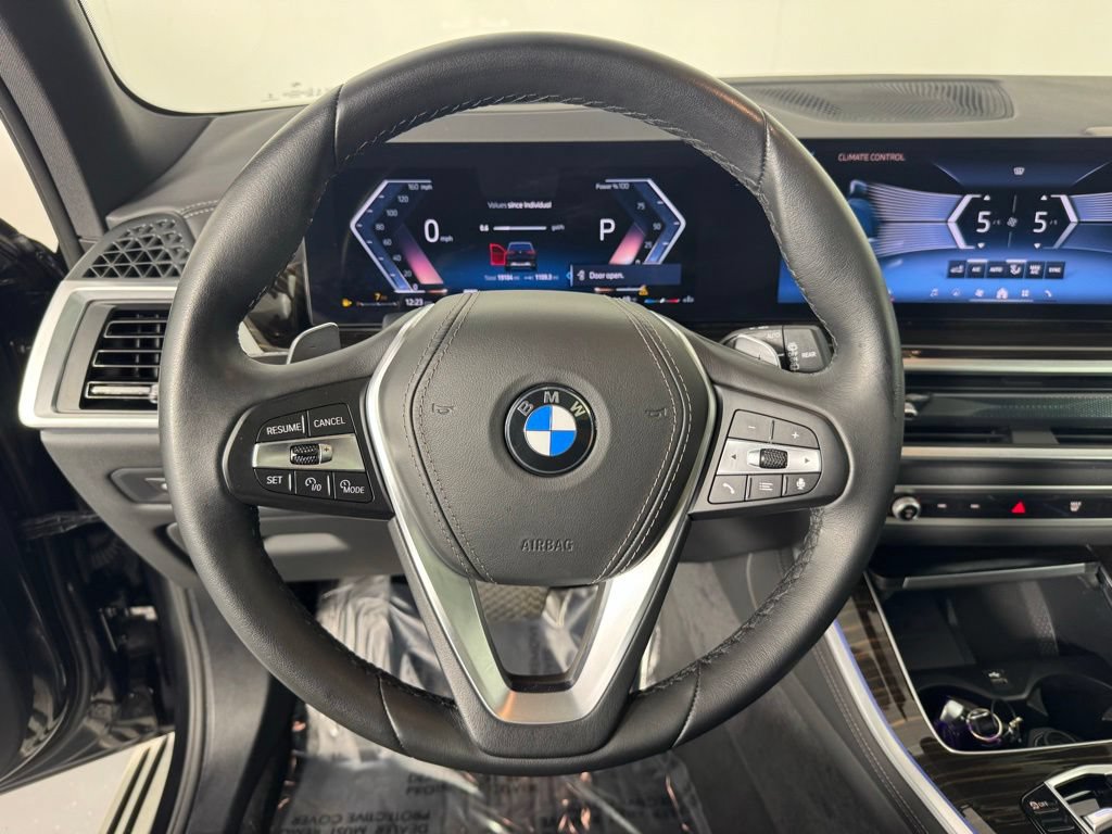Used 2026 BMW X5 xDrive40i AWD/4WD image 16