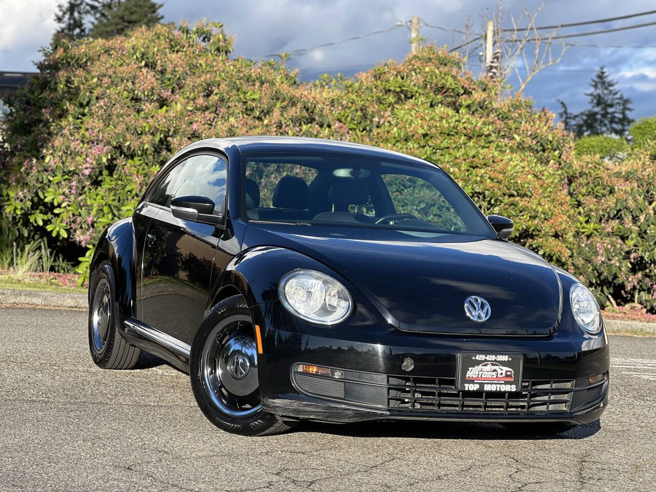 Used 2012 Volkswagen Beetle 2.5 FWD image 1