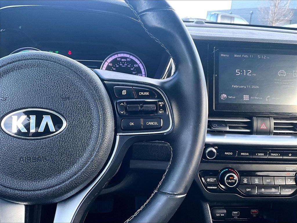 Used 2021 Kia Niro LXS FWD image 15