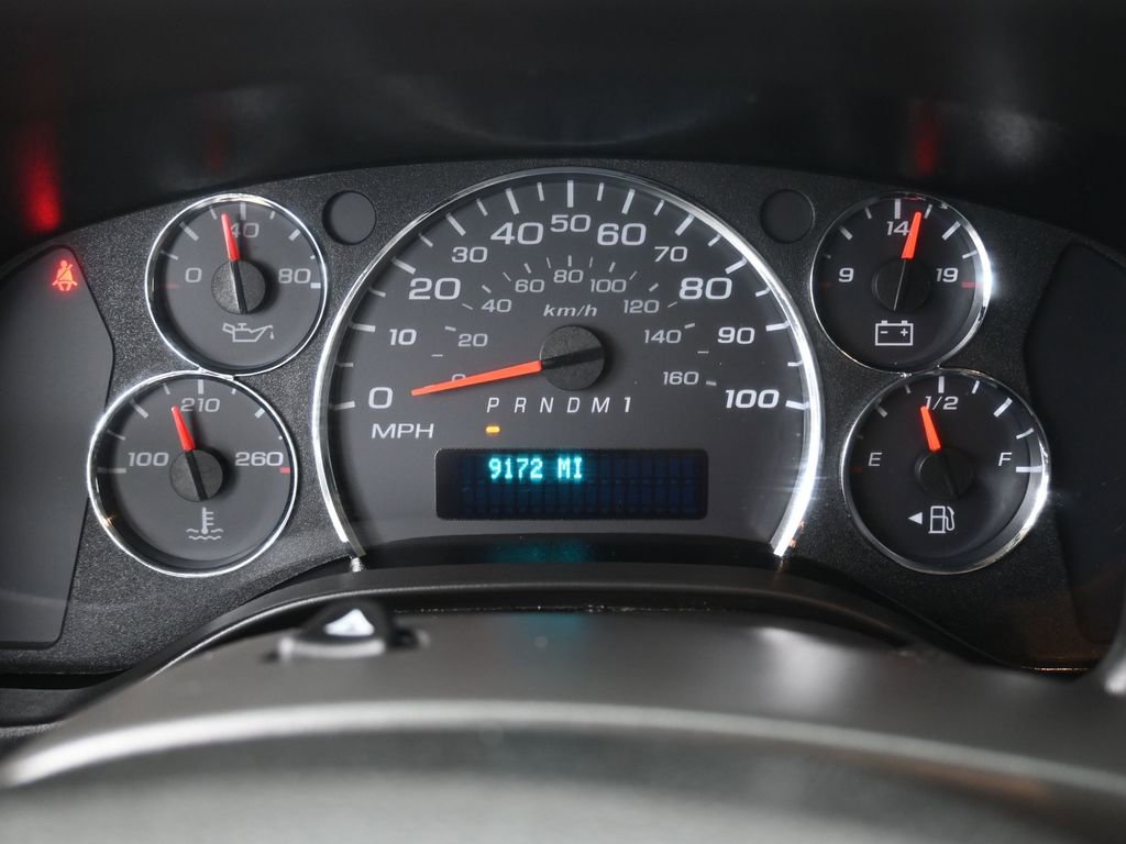 Used 2024 Chevrolet Express 3500 Extended w/ Driver Convenience Package image 23