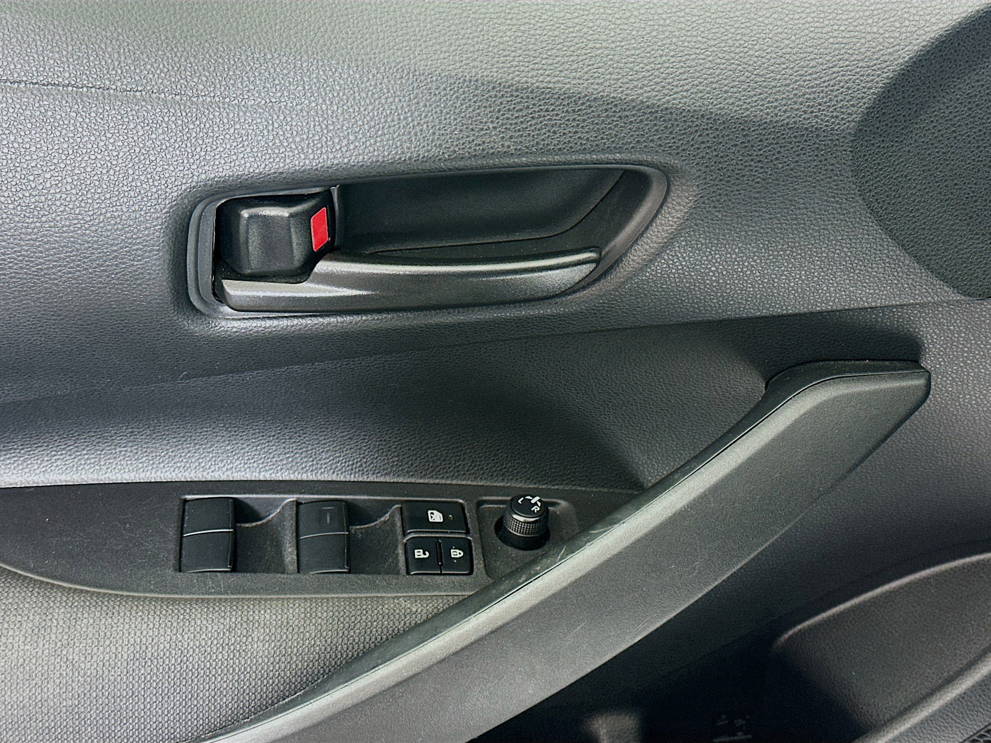 Used 2024 Toyota Corolla LE image 15
