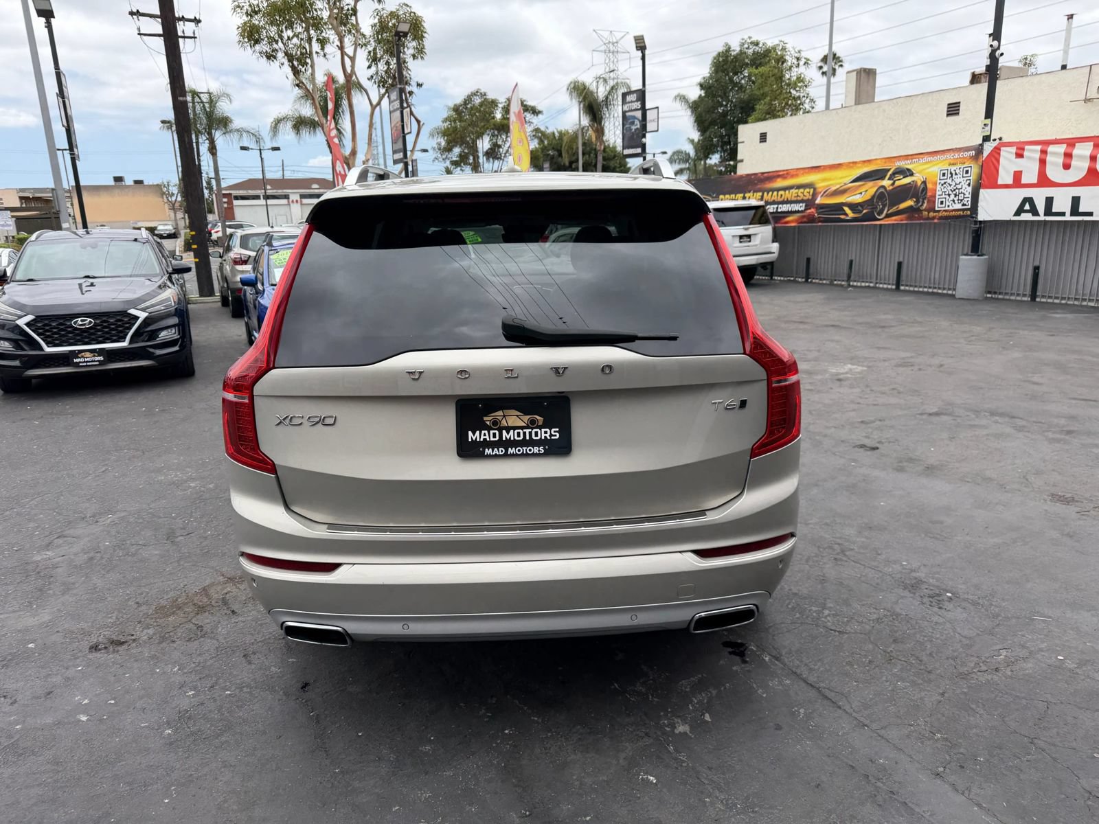 Used 2018 Volvo XC90 T6 Momentum w/ Convenience Package AWD/4WD image 8