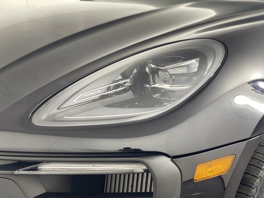 Certified 2023 Porsche Macan S image 15