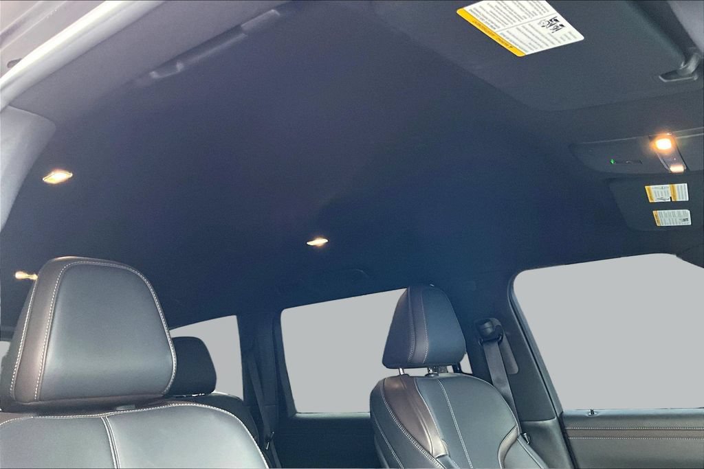 Used 2025 Nissan Armada SL w/ Captain's Chari Seat Package AWD/4WD image 30